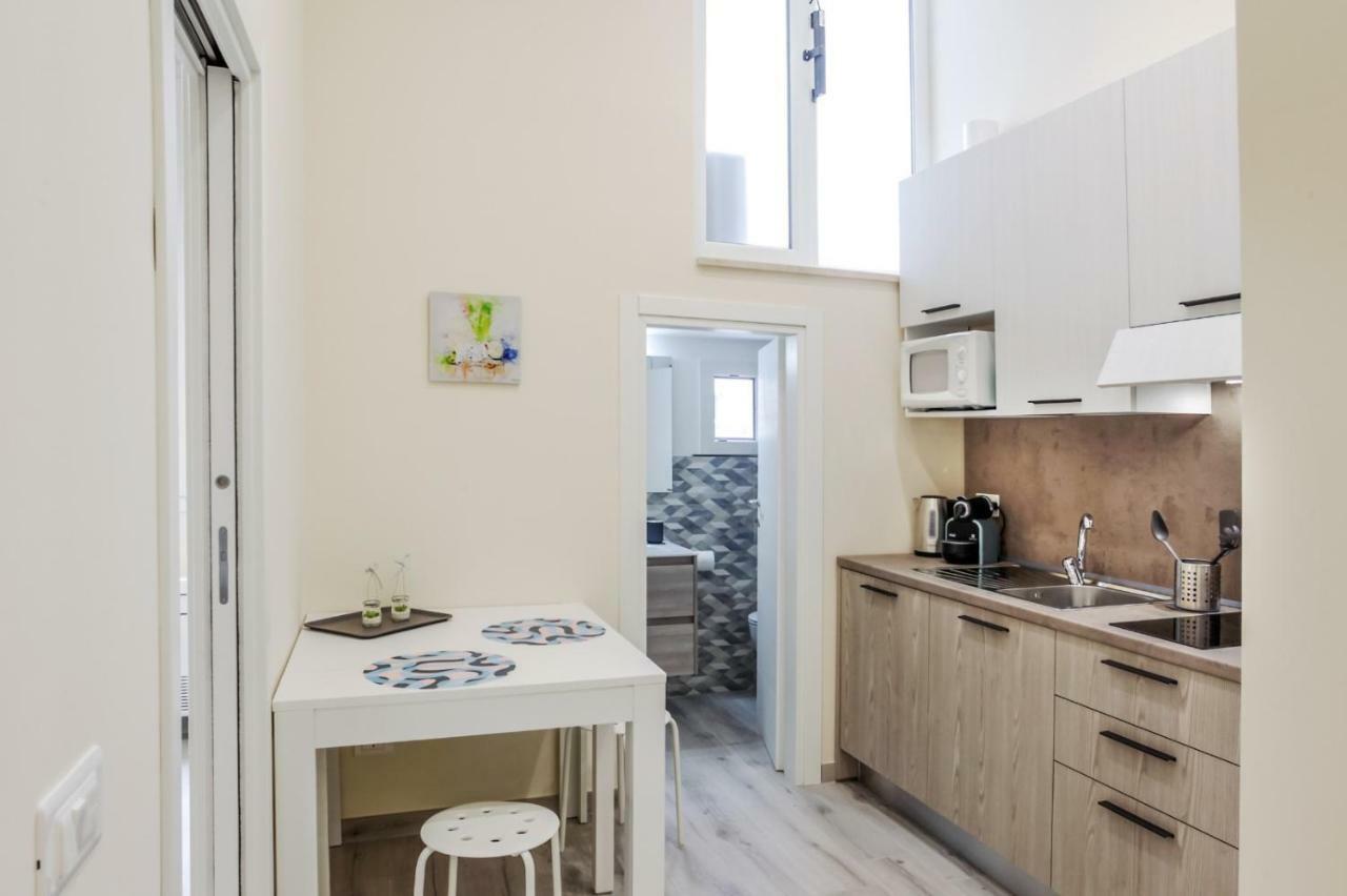 Bari Centrale Railway Station Apartment Exterior foto